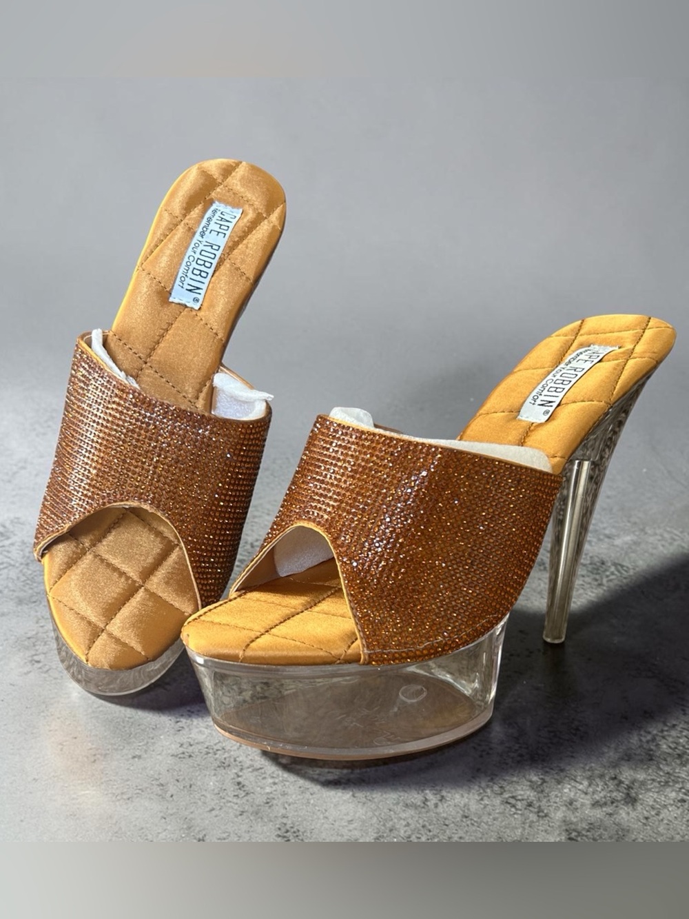 Cape Robbin Glitter Tan Platform Mule Heels with Clear Block Heel - Picture 2 of 2